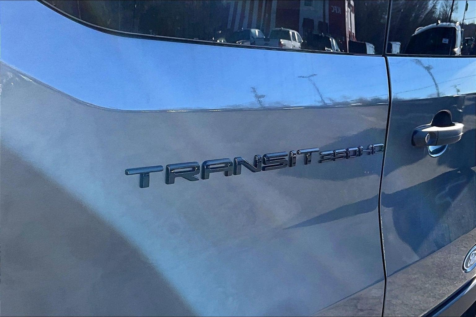 2026 Ford 15 Passenger Van High Roof