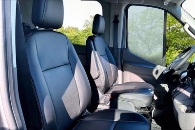 2026 Ford 15 Passenger Van High Roof