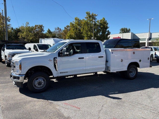 2025 Ford F-350 W/ 9' Royal Service Body F-350® XL