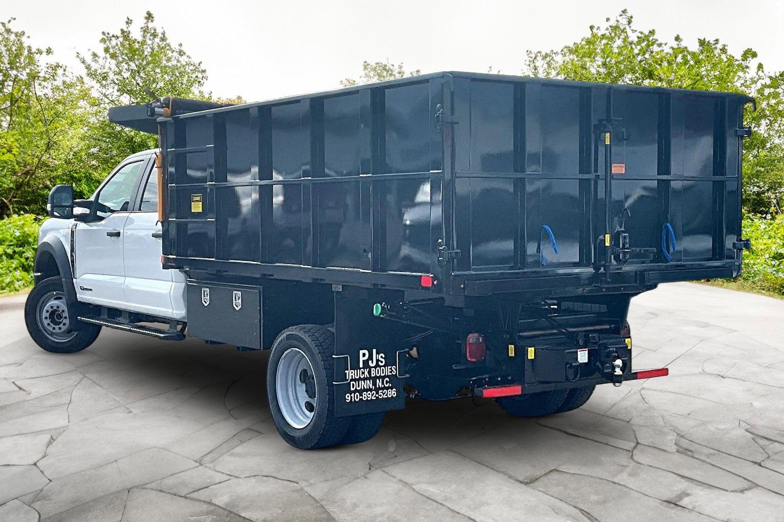 2026 Ford F-450 W/ 12' Landscape Dump F-450® XL