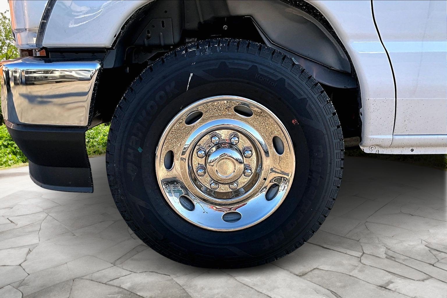 2026 Ford E-Series Cutaway E-350 SRW 138" WB