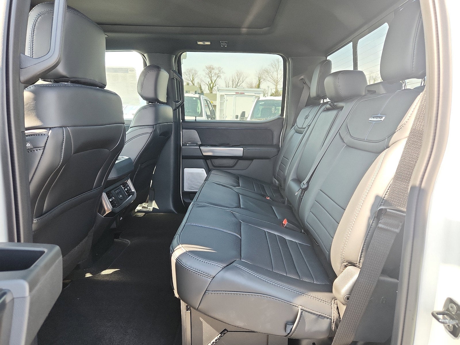 2025 Ford Super Duty F-250 SRW Platinum