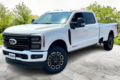 2025 Ford Super Duty F-350 SRW Platinum