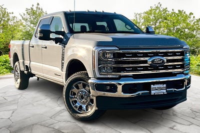 2026 Ford Super Duty F-350 SRW Lariat