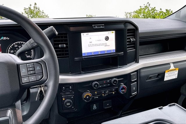 2026 Ford Super Duty F-350 DRW XL