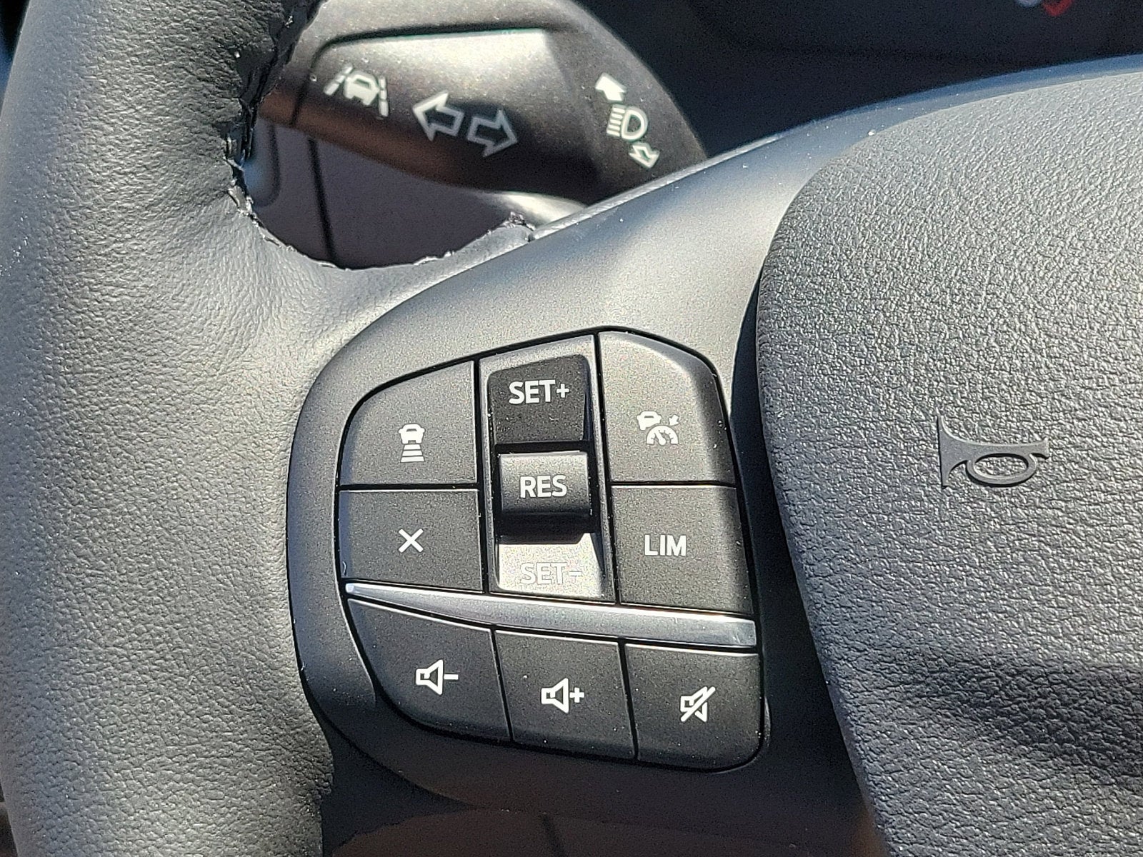 2024 Ford Transit Cargo Van T-350 130" Low Rf 9500 GVWR RWD