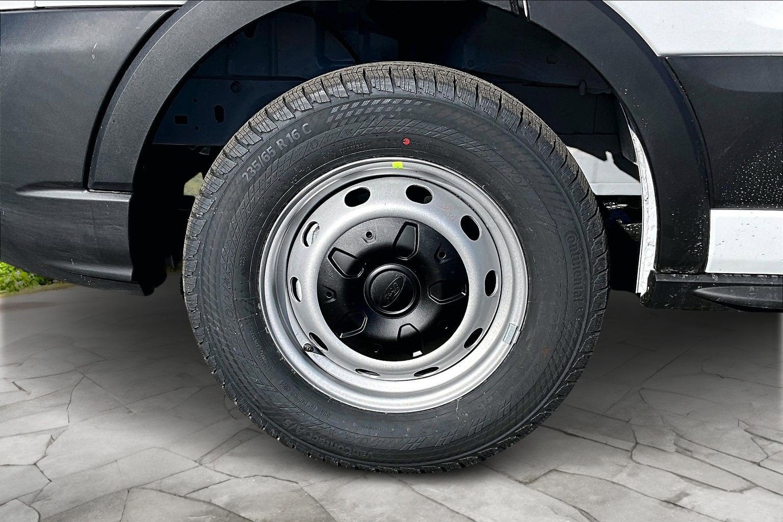 2026 Ford Transit Cargo Van T-350 148" Med Rf 9500 GVWR RWD