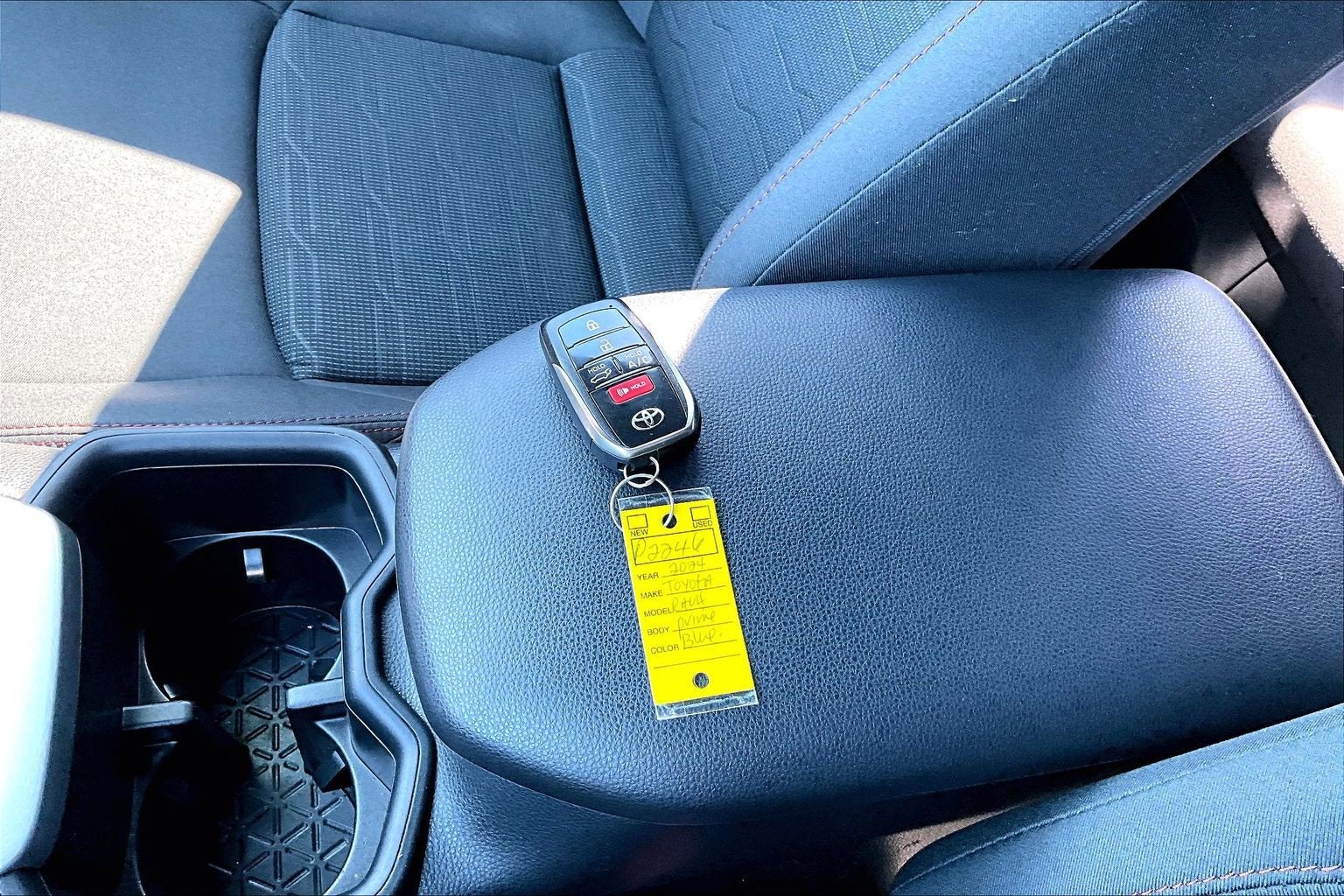 2024 Toyota RAV4 Prime SE