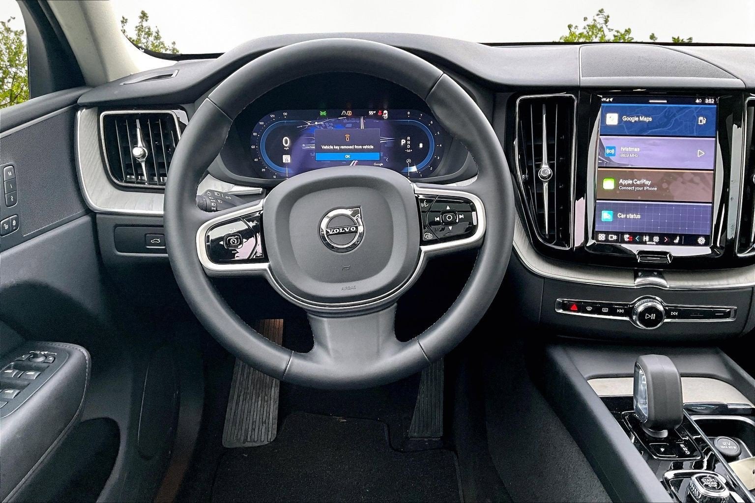 2025 Volvo XC60 Plus