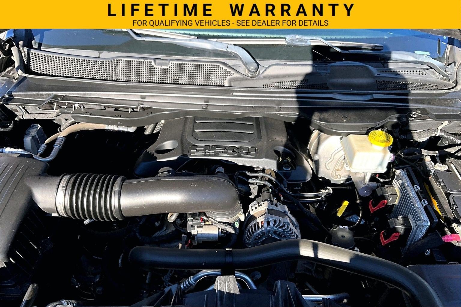 2021 RAM 1500 Laramie Crew Cab 4x4 5'7" Box