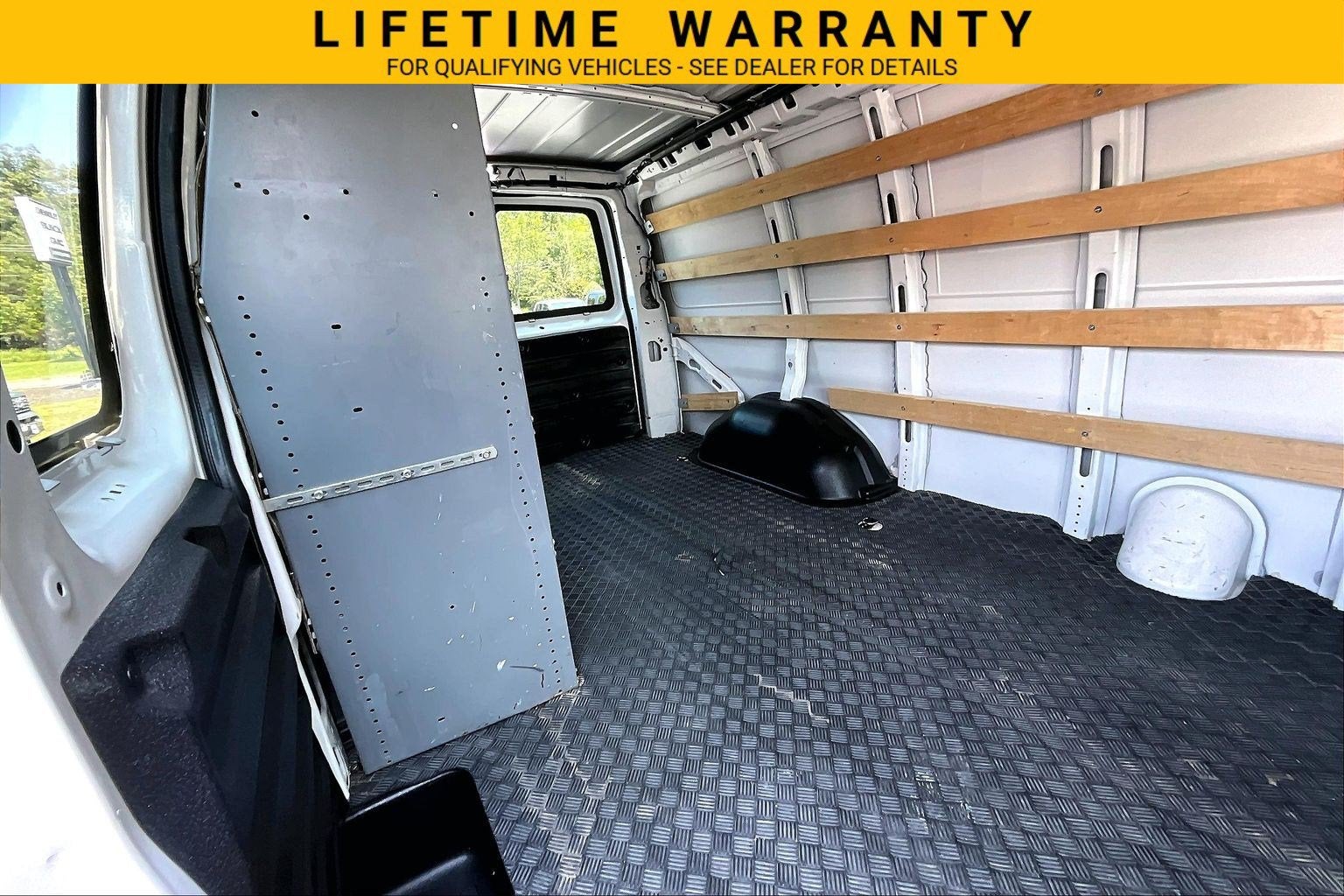 2022 Chevrolet Express Cargo 2500 RWD 2500 Regular Wheelbase WT