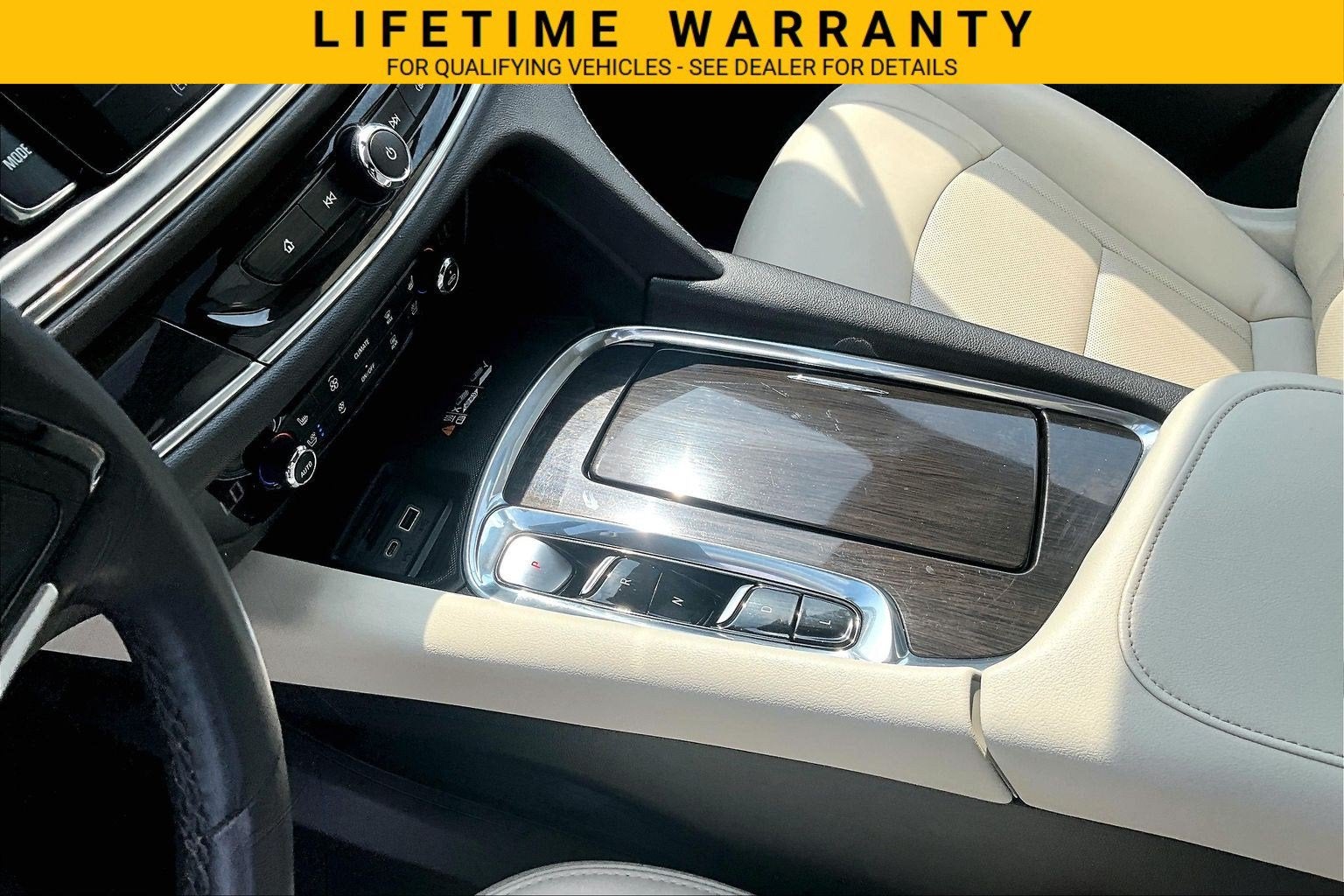 2023 Buick Enclave Premium