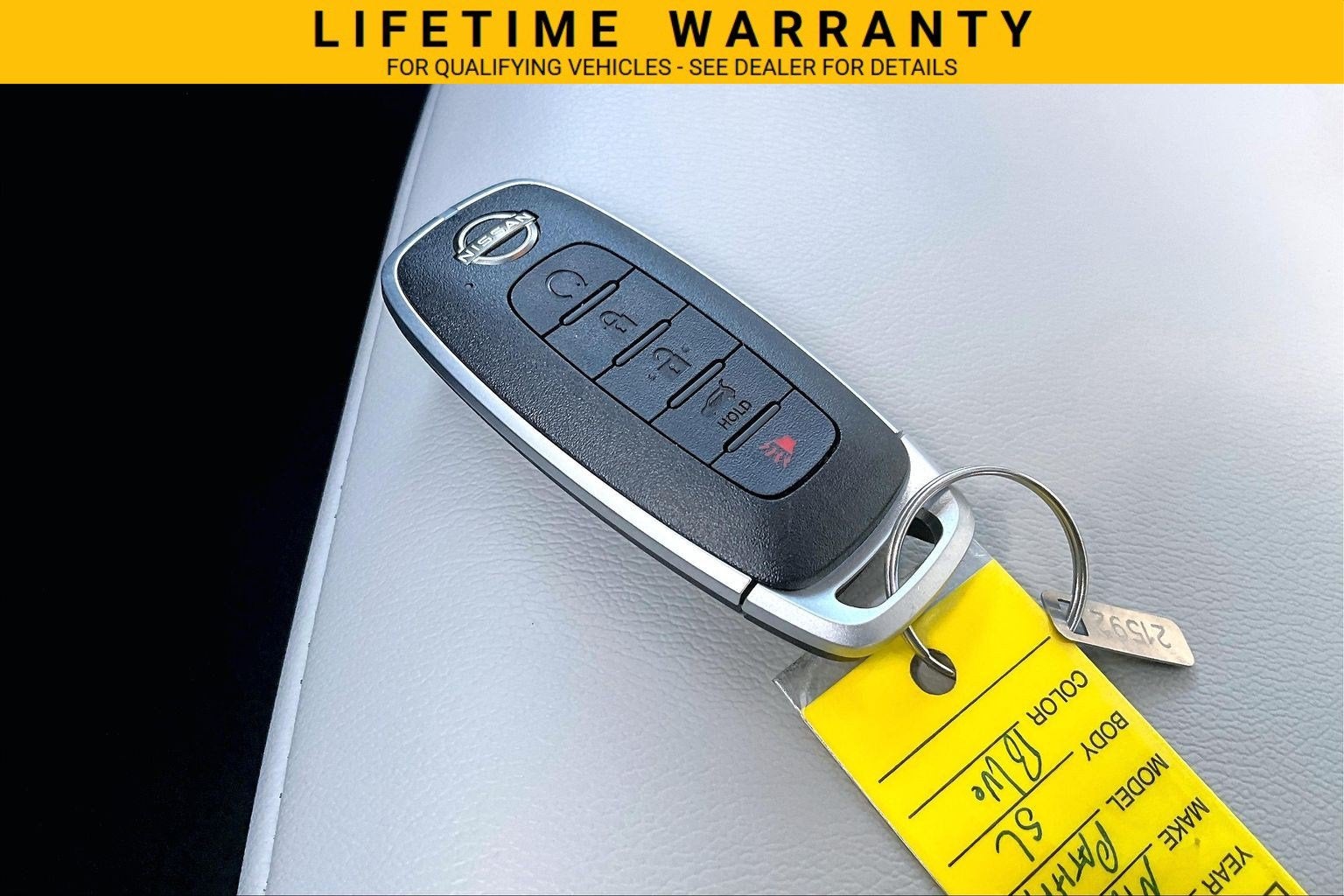 2025 Nissan Pathfinder SL