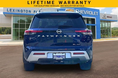 2025 Nissan Pathfinder SL