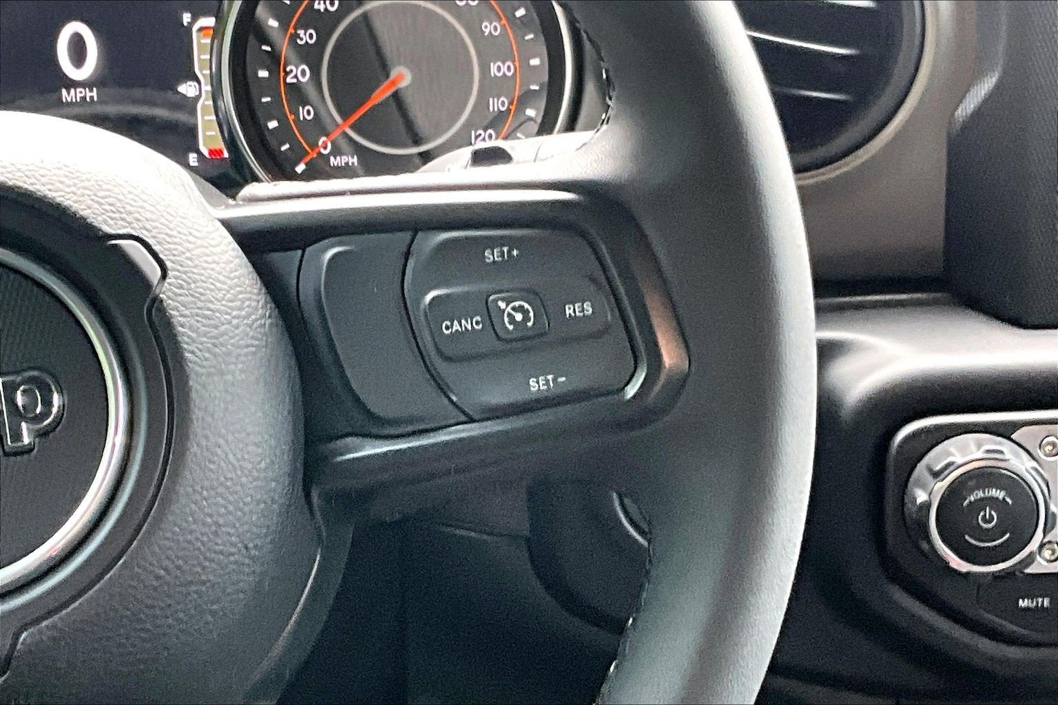 2023 Jeep WRNGLR 4DR Sport