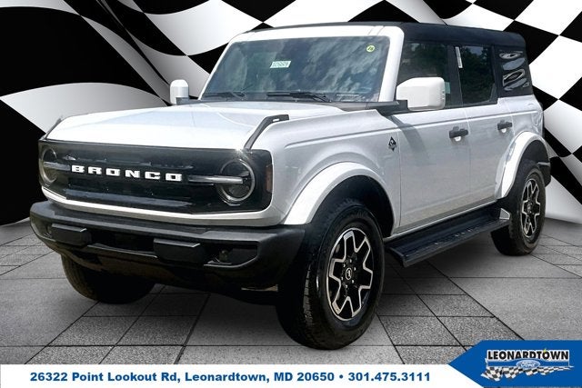 2026 Ford Bronco Outer Banks