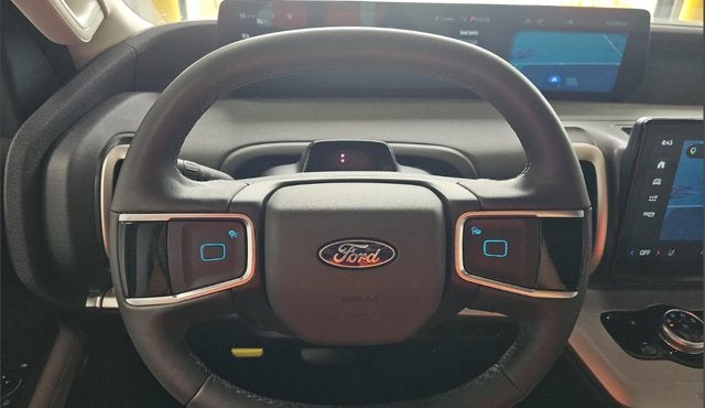 2025 Ford Expedition Active LUXURY PACKAGE