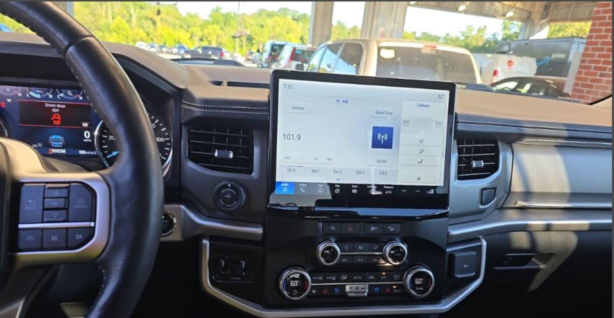 2024 Ford Expedition XLT HIGH PACKAGE