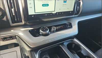 2025 Ford Expedition Active 4WD LUXURY SUV
