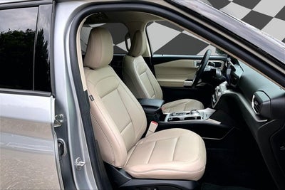 2023 Ford Explorer XLT LUXURY SUV