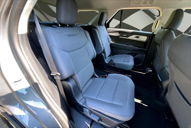 2026 Ford Explorer Active w/100A Pkg