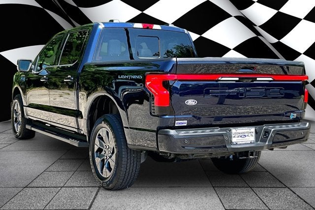 2025 Ford F-150 Lightning LARIAT