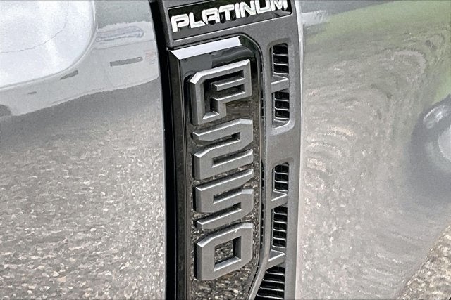 2026 Ford Super Duty F-250 SRW Platinum
