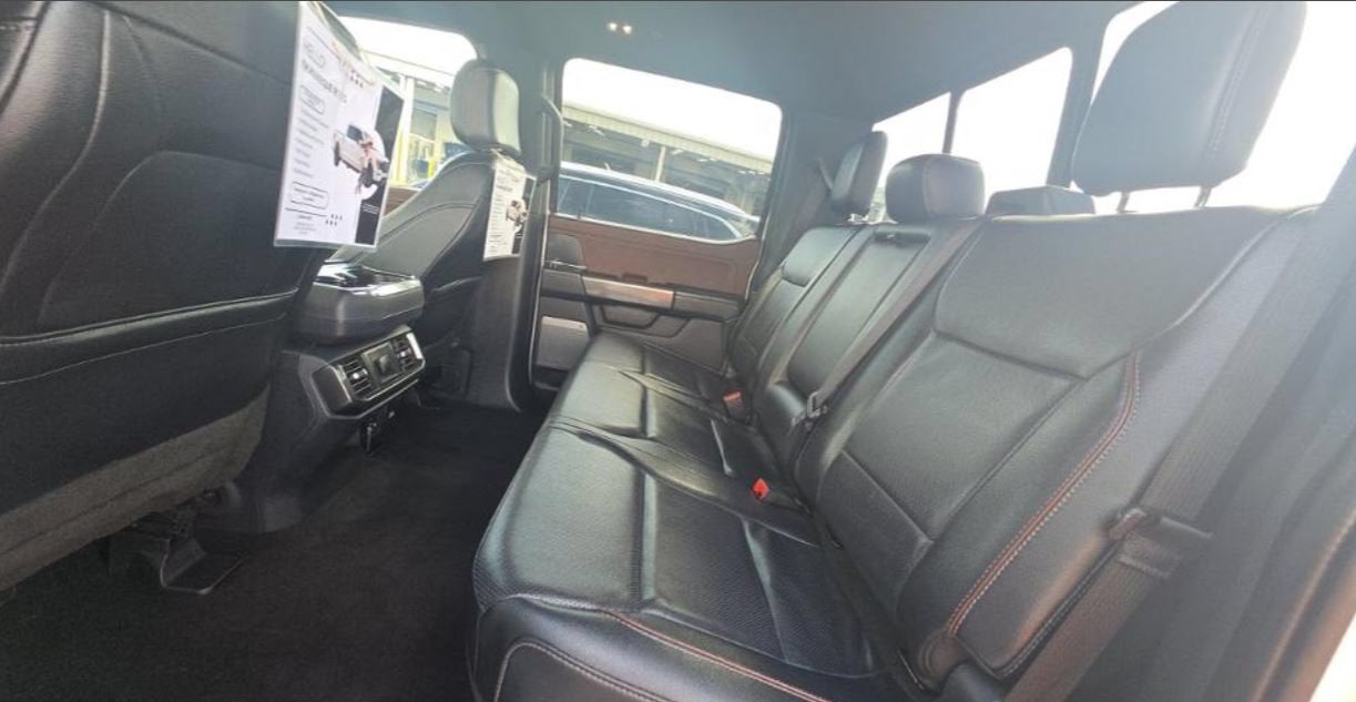 2023 Ford F-150 LARIAT SPORT