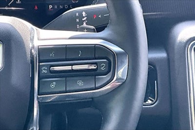 2025 GMC Yukon Elevation