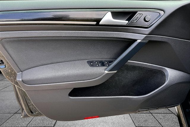 2015 Volkswagen Golf GTI Base