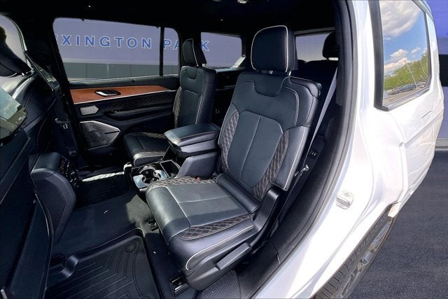 2023 Jeep Grand Cherokee L Summit Reserve