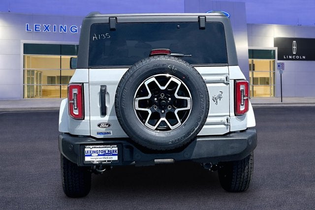 2026 Ford Bronco Outer Banks
