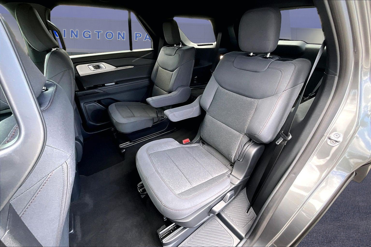 2027 Ford Explorer Active w/200A Pkg