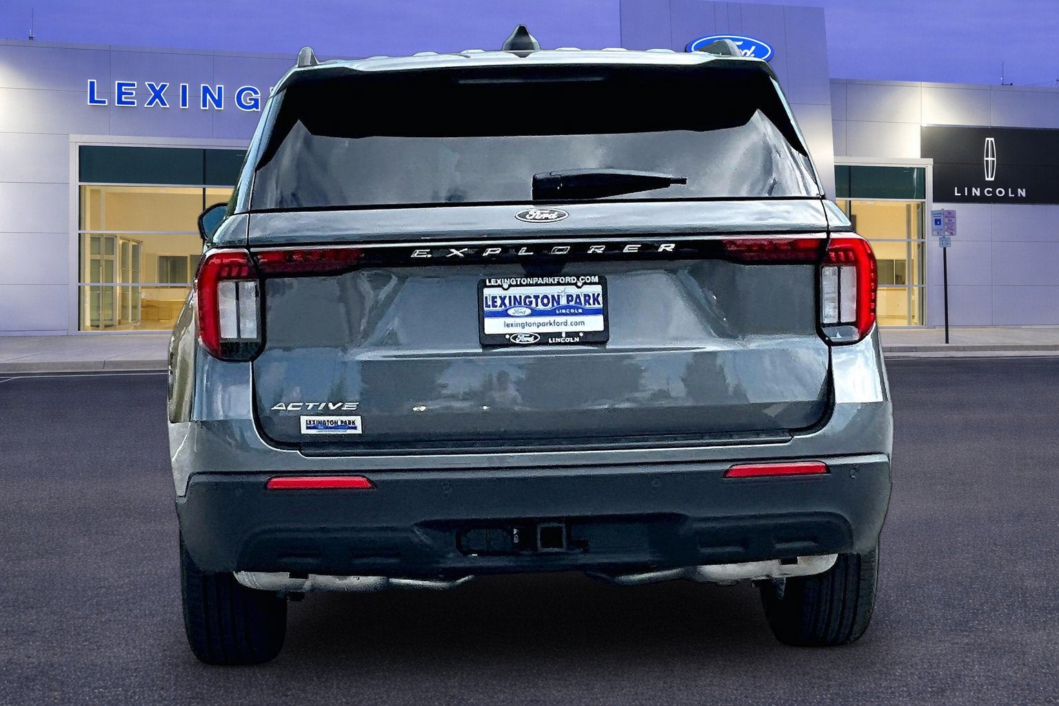2027 Ford Explorer Active w/200A Pkg
