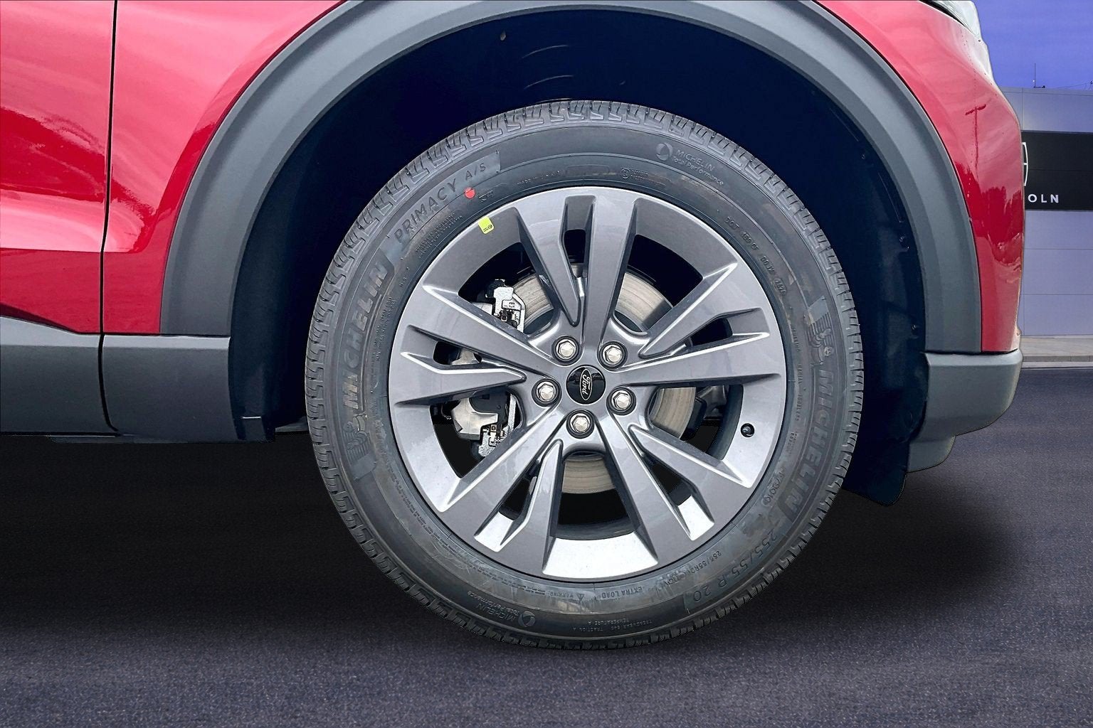 2027 Ford Explorer Active w/200A Pkg
