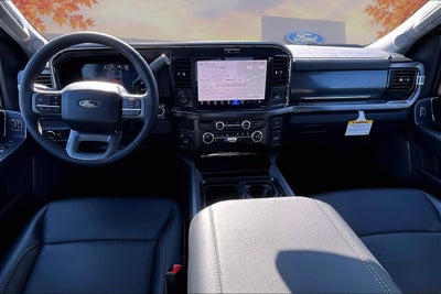 2027 Ford Super Duty F-350 SRW LARIAT