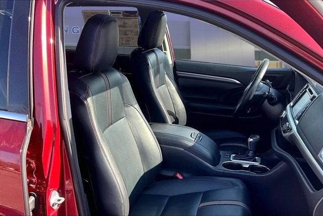 2019 Toyota Highlander Base