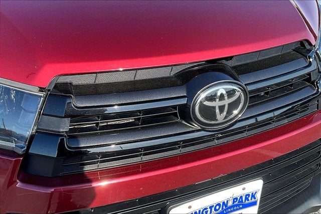 2019 Toyota Highlander Base