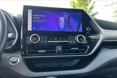 2023 Toyota Highlander Base
