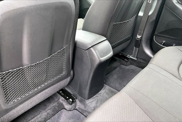 2018 Hyundai Elantra GT Base