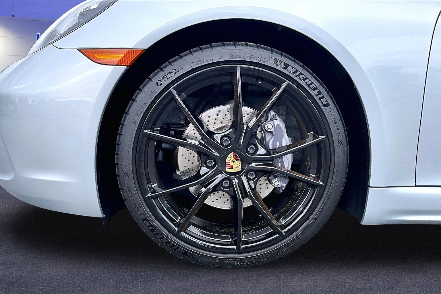 2018 Porsche 718 Cayman Base