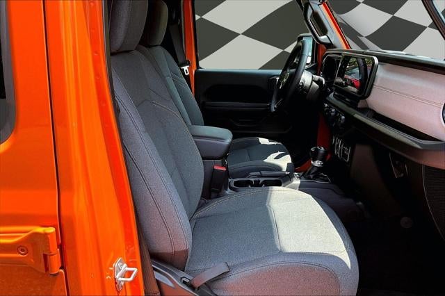 2025 Jeep Wrangler 4-Door Summit 4x4