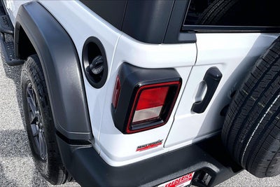 2025 Jeep Wrangler 4-Door Summit 4x4