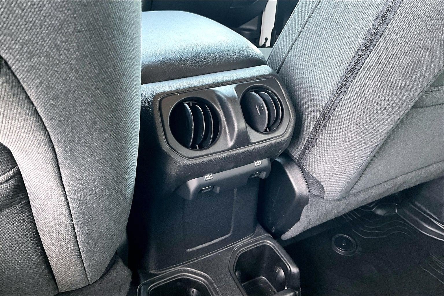 2025 Jeep Wrangler 4-Door Summit 4x4