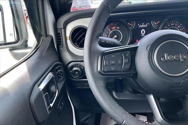 2025 Jeep Wrangler 4-Door Summit 4x4