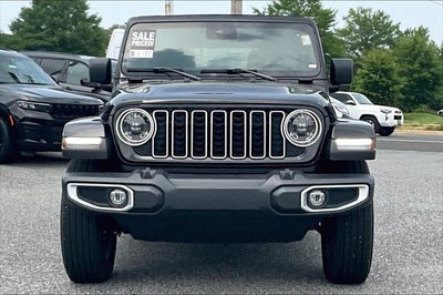 2024 Jeep Wrangler 4-Door Sahara 4x4