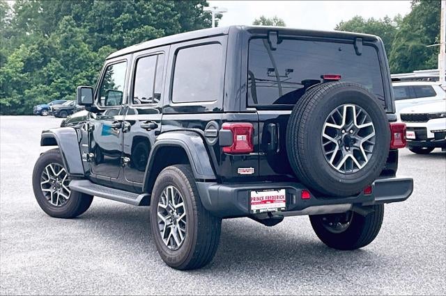 2024 Jeep Wrangler 4-Door Sahara 4x4