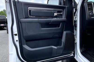 2018 RAM 1500 Night Crew Cab 4x4 5'7' Box