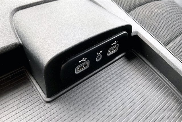 2018 RAM 1500 Night Crew Cab 4x4 5'7' Box