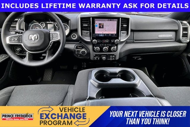 2025 RAM 1500 Big Horn Crew Cab 4x4 6'4' Box